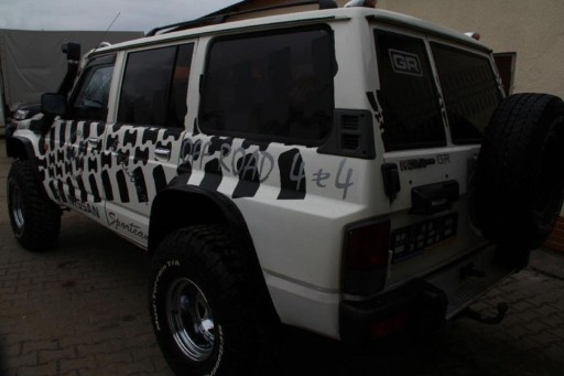 Кузов Боковые окна Nissan Patrol Y60 New 5D