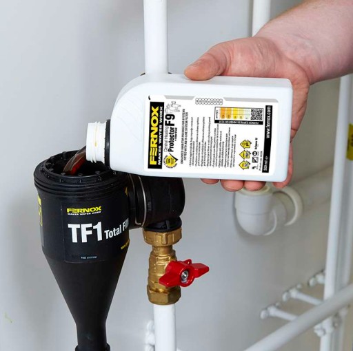 Ингибитор коррозии для фильтров Protector+ Filter Fluid 500 мл FERNOX 62236