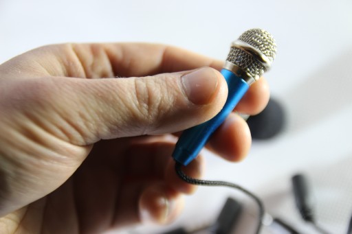 Gadzet MIKROFON KARAOKE DO TELEFONU MINI Mały 6 cm