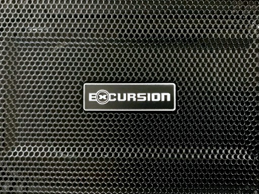 Сабвуфер под сиденьем 2 сабвуфера Excursion