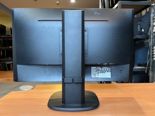 СВЕТОДИОДНЫЙ МОНИТОР PHILIPS S7E 24 ДЮЙМА С БЕЗКАРКАСНЫМИ КОЛОНКАМИ КЛАСС А