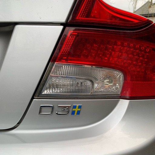 VOLVO POLESTAR R DESIGN ЭМБЛЕМА ФЛАГА ШВЕЦИИ