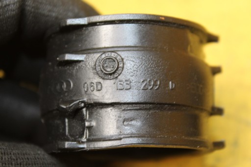 РЕЗИНОВЫЙ РАЗЪЕМ ПАТРУБКА 06D131637B A4 B6 2.0FSI AWA