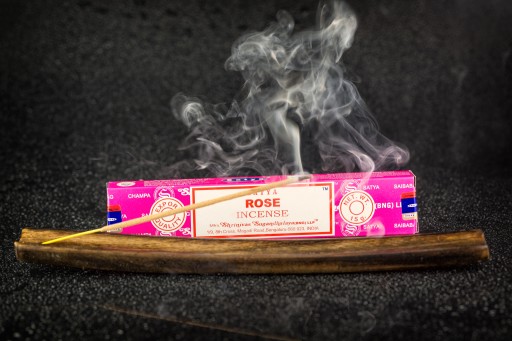 Ароматические палочки NAG CHAMPA SATYA POLLEN 15 г Роза