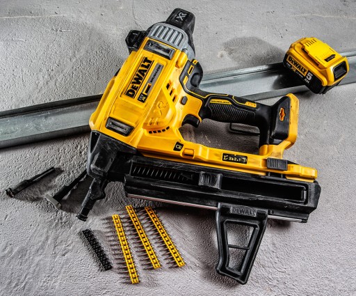DeWalt DCN890N БЕСЩЕТОЧНЫЙ аккумуляторный гвоздезабиватель для бетона 18 В (без аккумулятора)