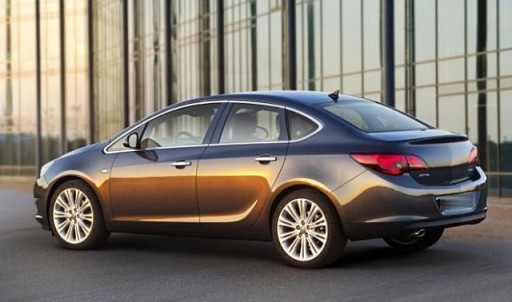 Полоски вокруг боковых стекол Opel ASTRA 4 IV J SEDAN