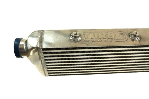 Интеркулер TurboWorks 550x175x65 вход 2.5