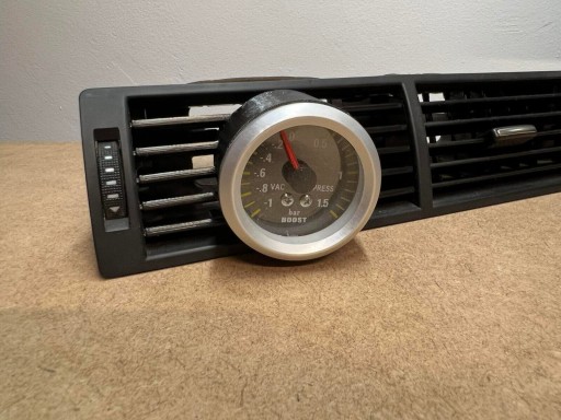 Kratka nawiewu wskaźnik 52mm TURBO Audi a4b5