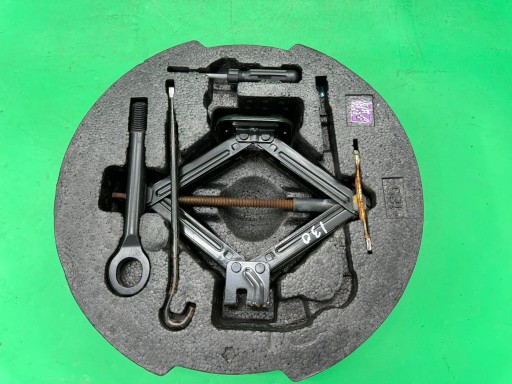 ВСТАВКА ЗАПАСНОГО КОЛЕСА JACK KEY ПЕНОСТРОИТЕЛЬ 09149-2L000 HYUNDAI I30 I 07-