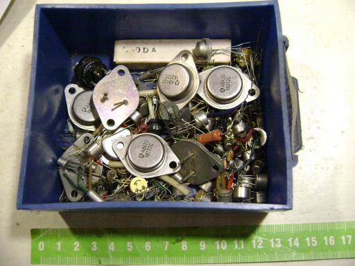 Часы интегральные MC 1204 Cemi Unitra ИЗ АРМИИ