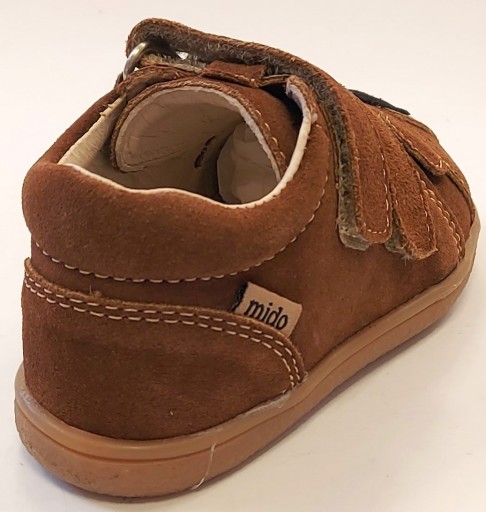 PÓŁBUTY BAREFOOT PÓŁWYSOKIE ELASTYCZNE BRĄZOWE RZEPY MIDO R 26 W 15,90 CM