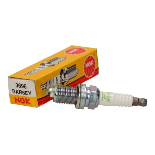 СВЕЧА ЗАЖИГАНИЯ NGK 3696 3696