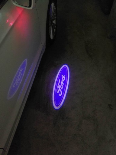Светодиодные прожекторы Ford в зеркалах Focus Mondeo IV Kuga
