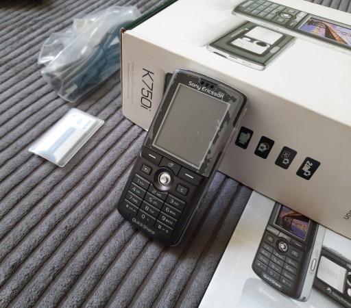 Sony Ericsson k750i 100% новый оригинальный мобильный телефон без расположения SIM-карты