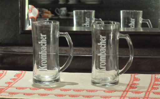 Krombacher две фирменные стеклянные кружки 0,5л.
