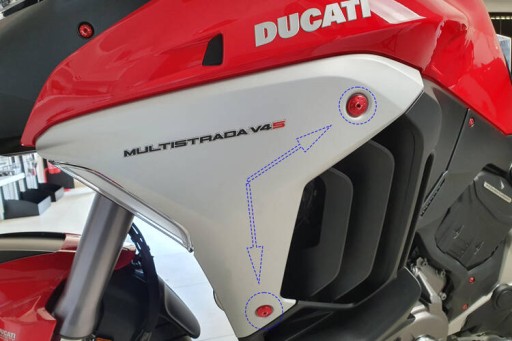 КОМПЛЕКТ ВИНТОВ КРЫШКИ РАДИАТОРА CNC RACING DUCATI MULTISTRADA V4