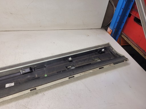 ОБИВКА ДВЕРИ ПЕРЕДНЯЯ ПРАВАЯ AUDI Q3 LY9K 8U0853960D