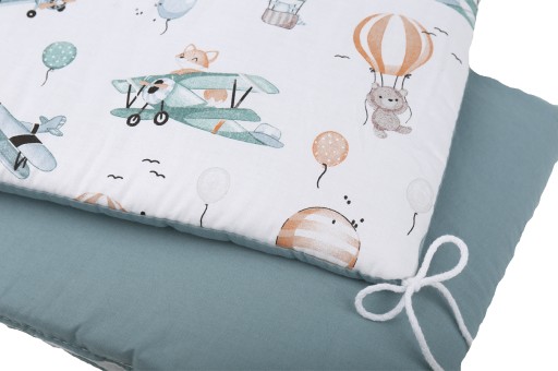 ДВУХСТОРОННЯЯ КРОВАТЬ С КОВРИКОМ 180х30см BABYMAM