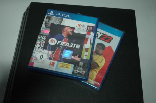 Консоль Sony PlayStation 4 CUH-7216B БЕЗ ПОДКЛАДКИ