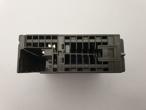 SIEMENS SIMATIC SM322 16xDC24V/0,5A 322-1BH01-0AA0