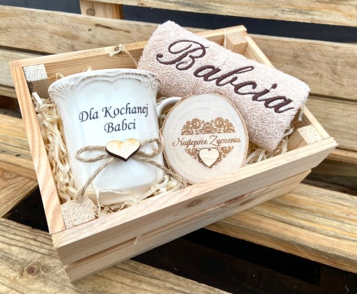 ELEGANCKI Prezent dla Babci ZESTAW Ręcznik Kubek