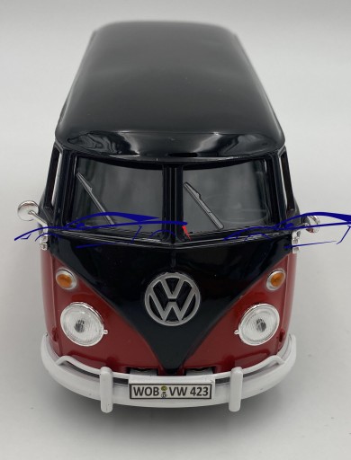 VW Type 2 T1 Delivery Van 1:24 Motormax 79342 черный/красный