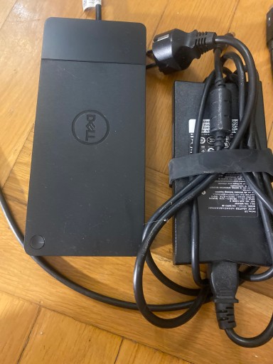 Док-станция Dell WD19 USB-C/DP с оригинальным блоком питания Dell мощностью 130 Вт