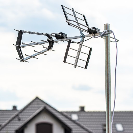 ANTENA SATELITARNA KIERUNKOWA DO TV NAZIEMNEJ DVBT 2 ZEWNĘTRZNA LTE UHF 4K