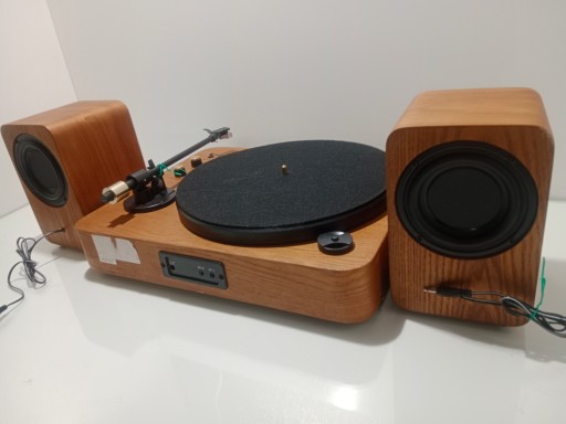 VOKSUN 1931 BLUETOOTH-ПЛЕЕР С ДВУМЯ ДИНАМИКАМИ