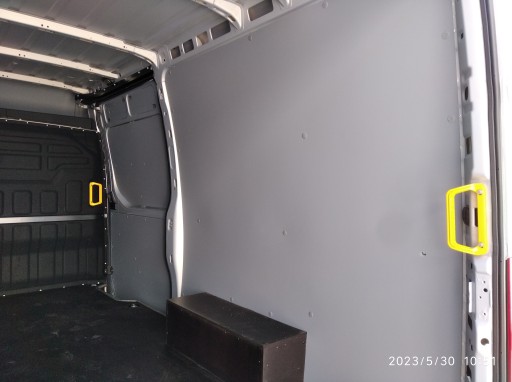 РУЧКА ДЛЯ ГРУЗОВОГО ПРОСТРАНСТВА IVECO DAILY 93916702