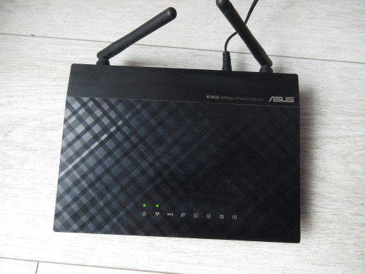 Беспроводной маршрутизатор ASUS RT-N12E, 300 Мбит/с, РЕАЛЬНОЕ ФОТО
