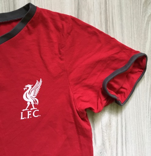 Футболка для мальчиков FC LIVERPOOL 146 см, очень хорошая
