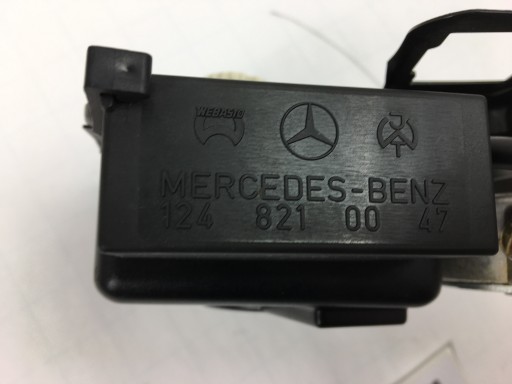 МОТОР ПРИВОДА ЛЮКА MERCEDES W124 SEDAN 1248210047 0390251693