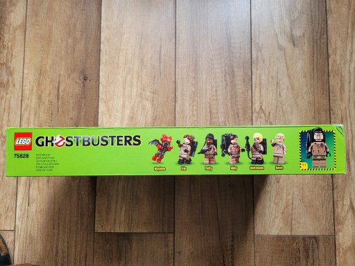 LEGO Ghostbusters 75828 Ecto-1 & 2