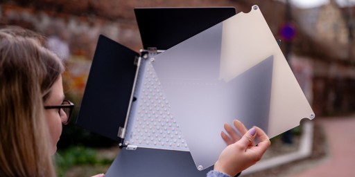 Студийная светодиодная лампа Newell RGB Vividha Effect 2700K - 10000K 60W DMX эффекты
