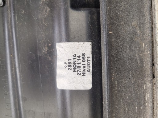 ОБИВКА ДВЕРИ ПЕРЕДНЯЯ ПРАВАЯ AUDI Q3 LY9K 8U0853960D
