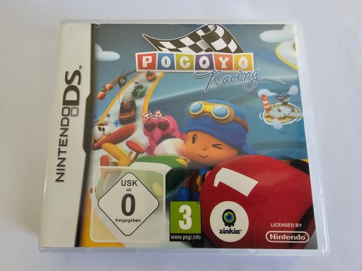 Покойо участвует в гонках на Nintendo DS