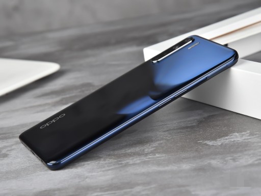Smartphone Oppo A91 8 GB / 128 GB czerwony