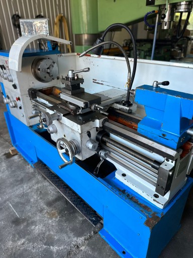 УНИВЕРСАЛЬНЫЙ ТОКАРНЫЙ СТАНОК KNUTH DM 1000 A M.3 P