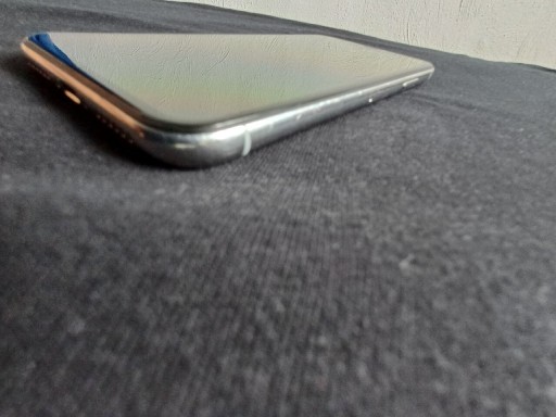 Смартфон Apple iPhone X 3 ГБ / 256 ГБ 4G (LTE) серебристый