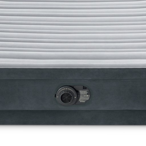 Materac welurowy z wbudowaną pompką INTEX 67768