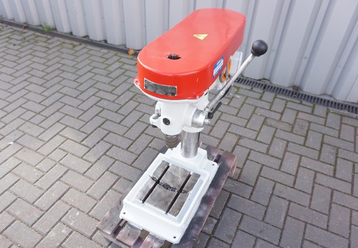 WIERTARKA PIONOWA do DREWNA typ WS-15 MOC: 0,55kW 4-prędkości