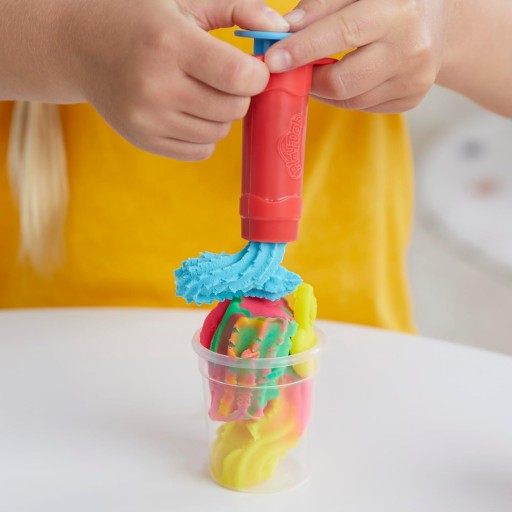 PLAY-DOH CIASTOLINA ZESTAW BLENDER MIKSER DO OWOCÓW KOKTAJLE SMOOTHIE MIXER