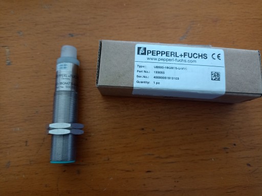 Датчик Pepperl+Fuchs UB500-18GM75-U-V15