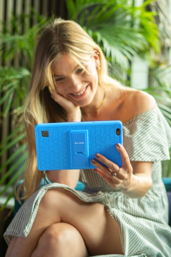TABLET 8