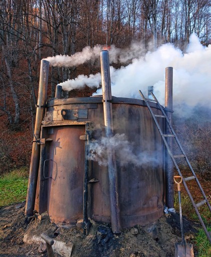 Bieszczadzki węgiel grillowy 10 kg + podpałka szara 24 + zapałki długie