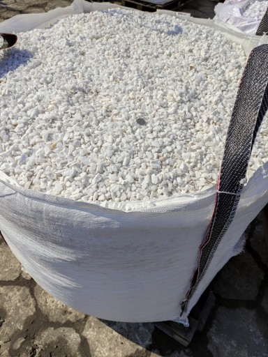ŚNIEŻNO BIAŁY GRYS KAMIEŃ GRECKI NAJBIELSZY ŻWIR 8-16 MM DO OGRODU 24 KG