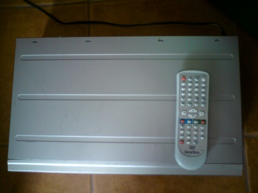 Комбинированный видеорекордер FUNAI DRV-D2831 DVD + VHS 2 в 1