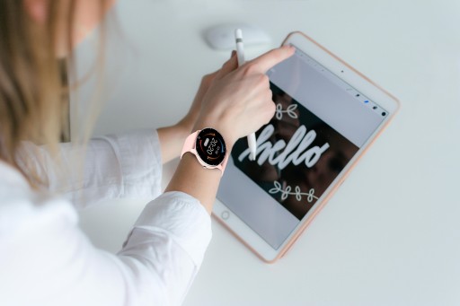 SMARTWATCH ZEGAREK DAMSKI WODOODPORNY IPS WYŚWIETLACZ PL APLIKACJA SPORT