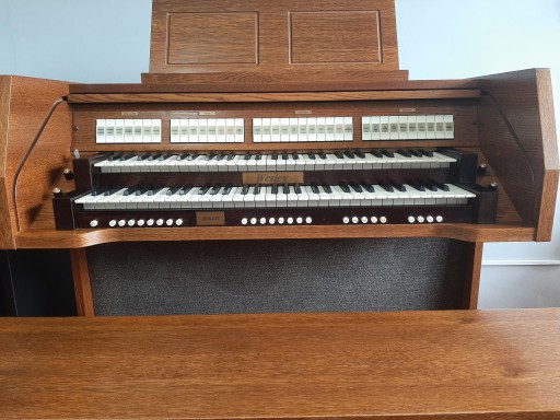 ЦИФРОВОЙ ЦЕРКОВНЫЙ ОРГАН JOHANNUS WESLEY JUBILATE DELUXE